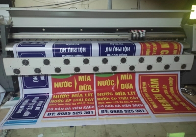 In bạt quảng cáo cỡ lớn: Báo giá mới nhất, ưu điểm & ứng dụng thực tế 2026