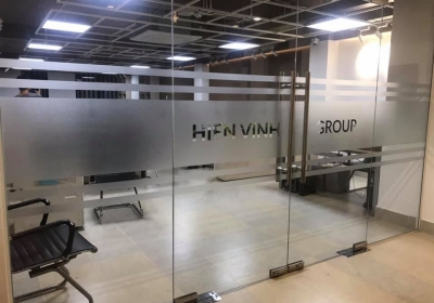 In decal dán kính giá rẻ - Dịch vụ in decal trong dán kính chất lượng, uy tín