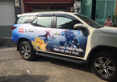 Dịch vụ in decal ô tô, dán decal ô tô rẻ, đẹp, chất lượng