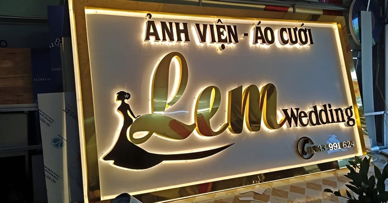 Bảng hiệu áo cưới