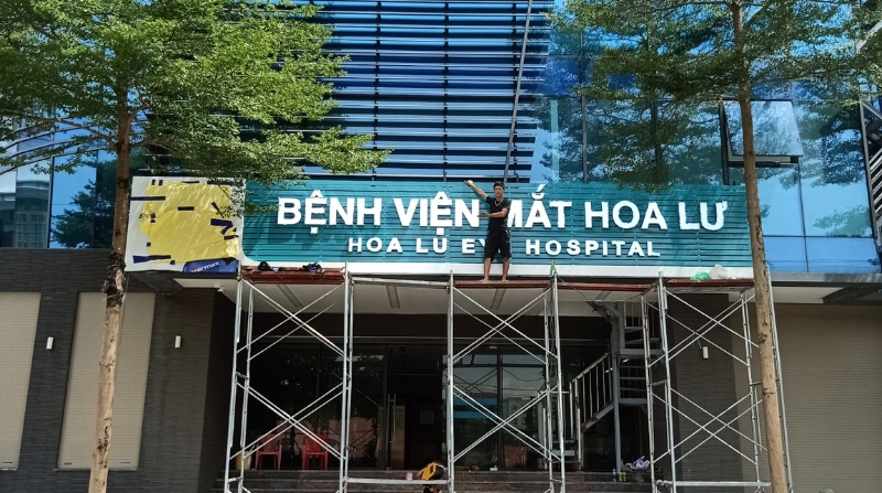 bảng hiệu cho bệnh viện
