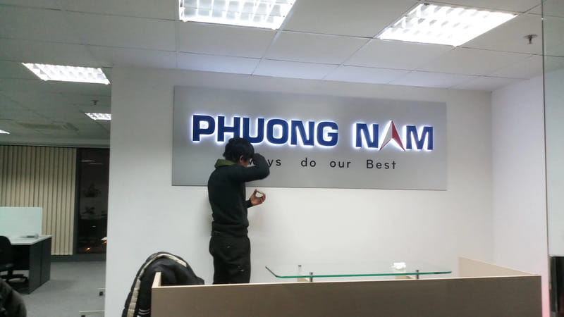 Bảng hiệu lễ tân