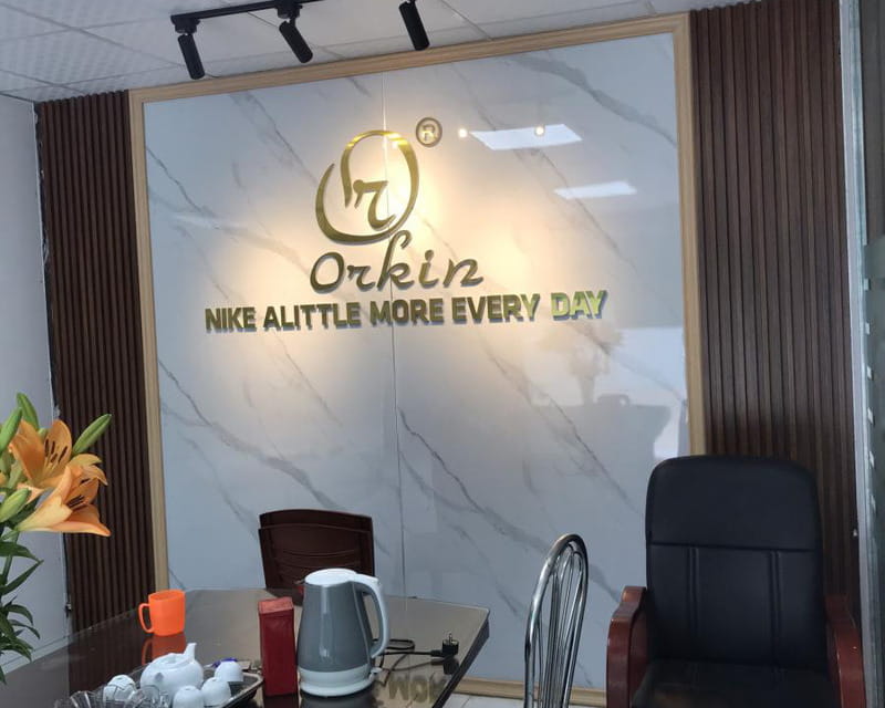 Bảng hiệu lễ tân