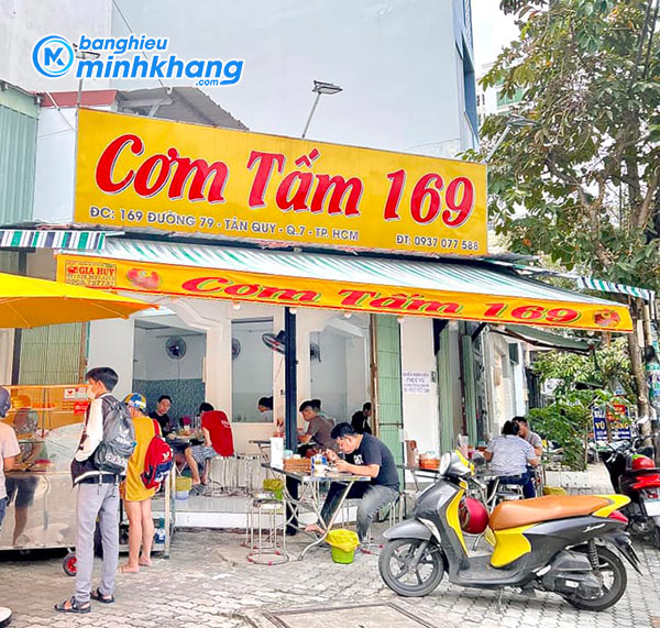 bảng hiệu cơm tấm