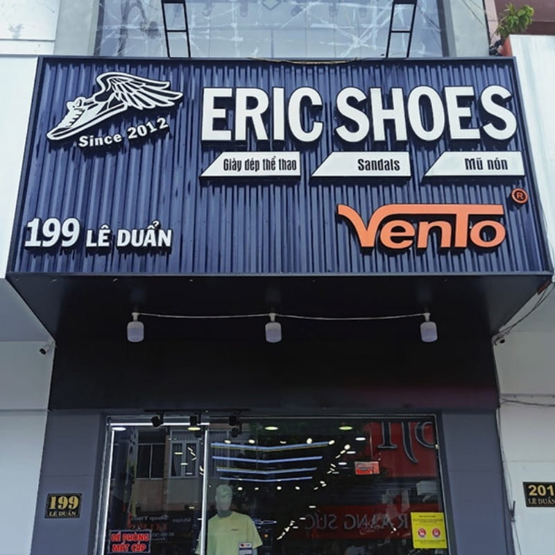Bảng hiệu shop đồ thể thao