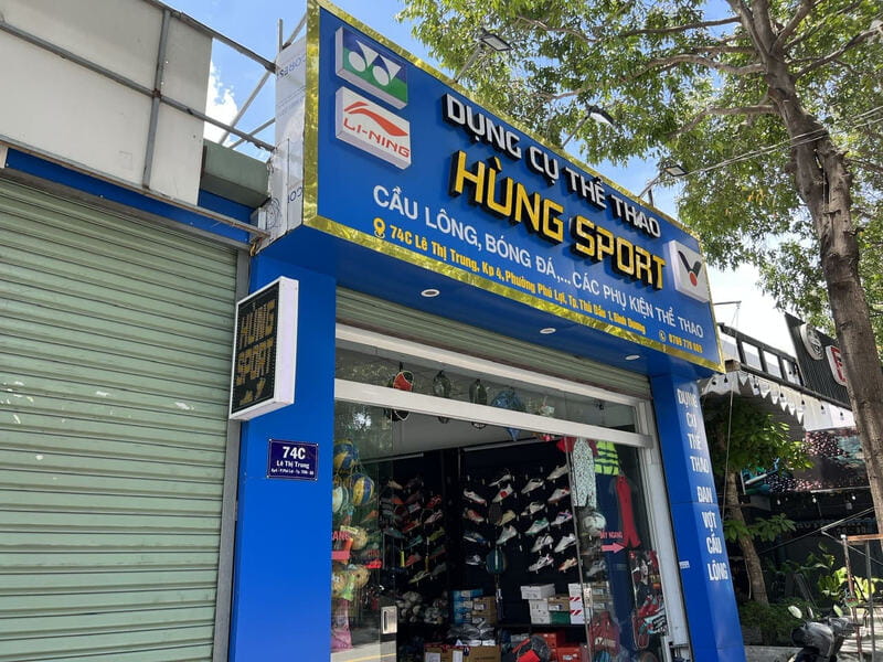 Bảng hiệu shop đồ thể thao