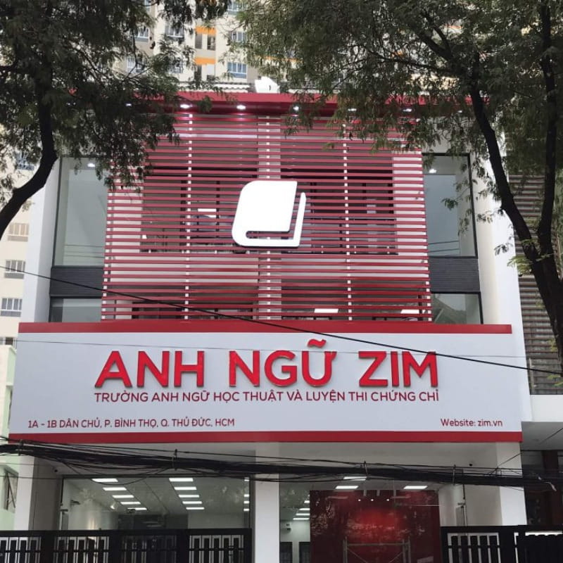 Bảng hiệu trung tâm tiếng Anh