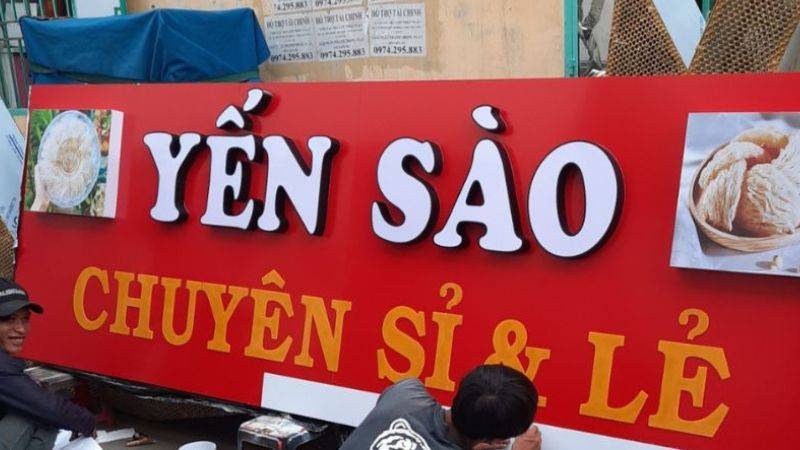 bảng hiệu yến xào