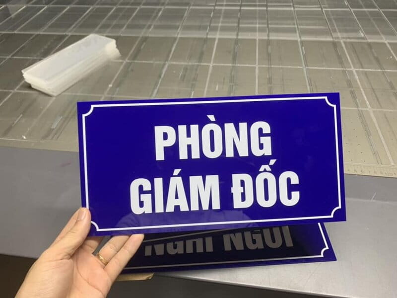 Bảng tên phòng ban