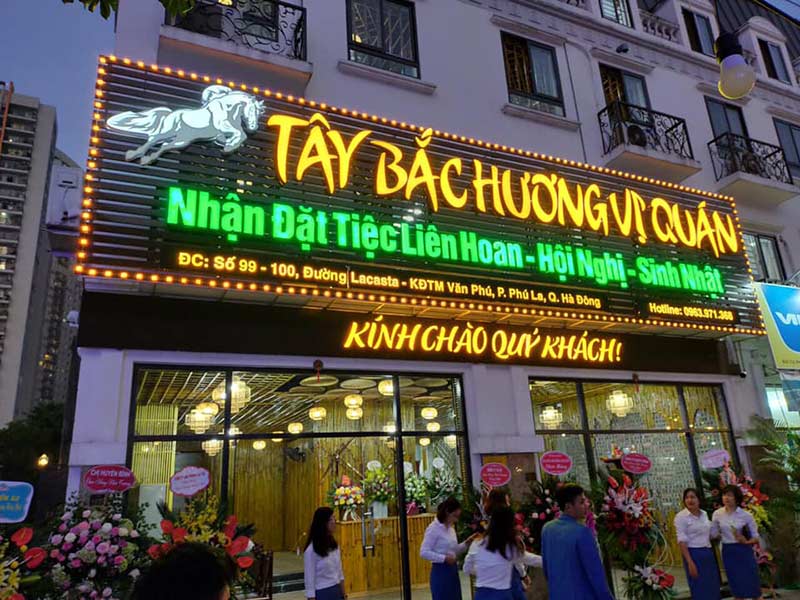 biển hiệu nhà hàng