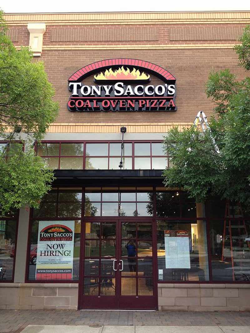 biển hiệu nhà hàng