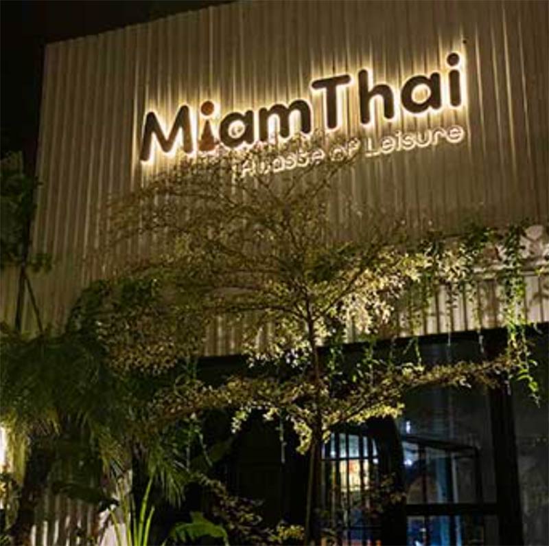 biển hiệu nhà hàng