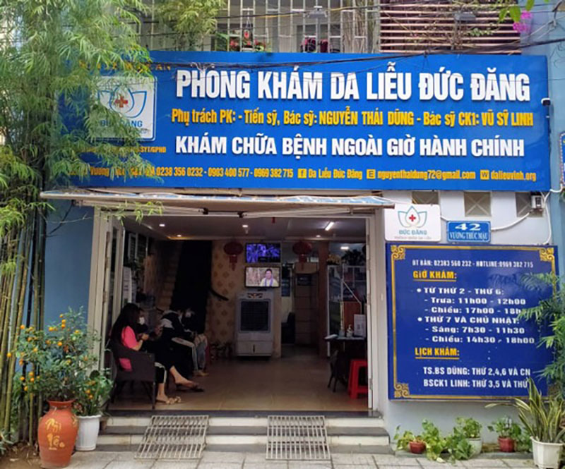 biển hiệu phòng khám