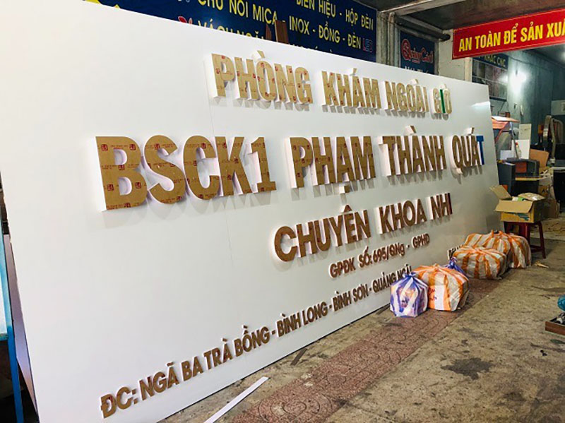 biển hiệu phòng khám