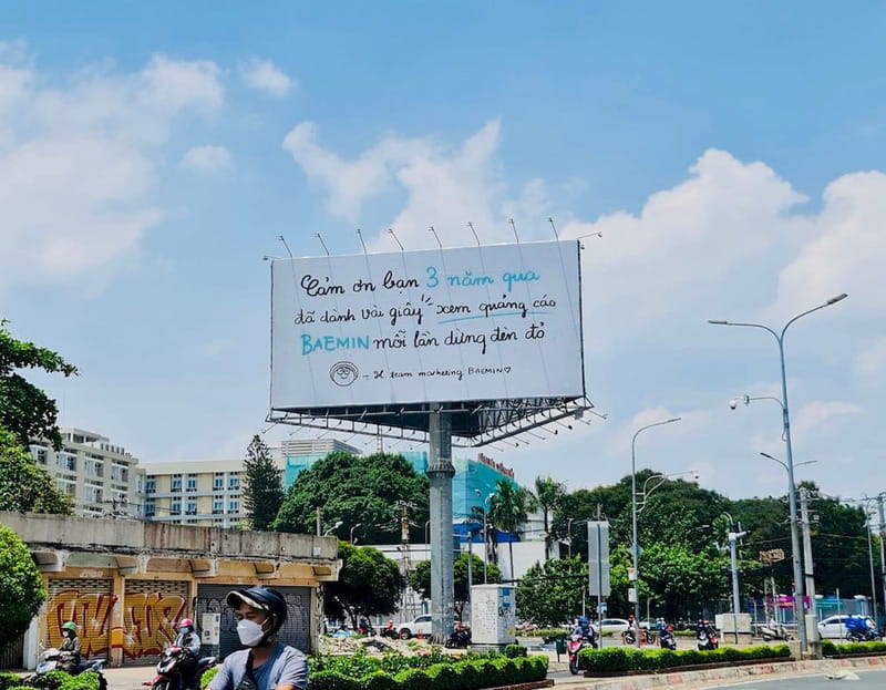 Biển quảng cáo cỡ lớn