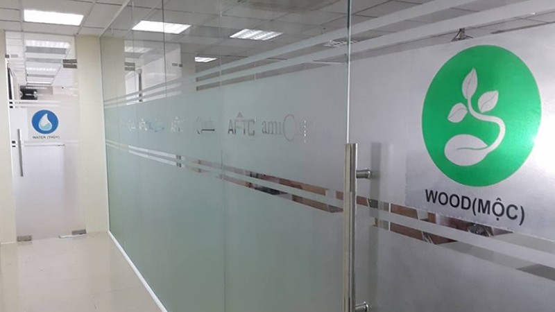 decal dán kính mờ tphcm