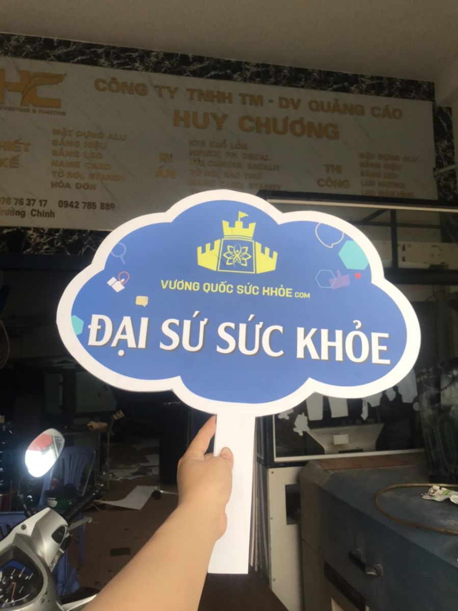 xưởng-sản-xuất-hagtag-tay-cầm-giá-rẻ