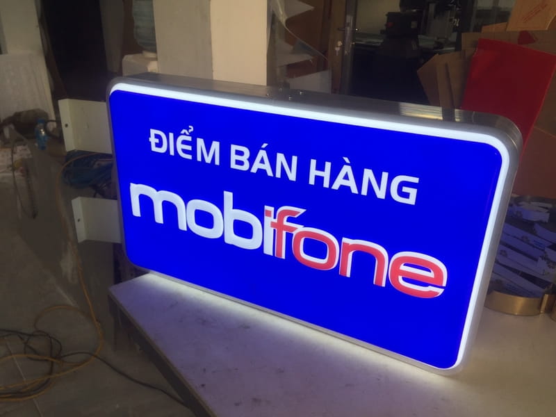 hộp đèn hút nổi chữ nhật