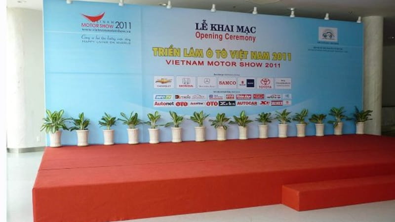 In băng rôn Tân Bình cho sự kiện, hội nghị