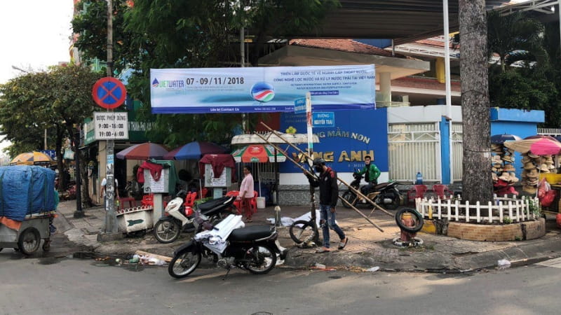 In băng rôn Tân Bình