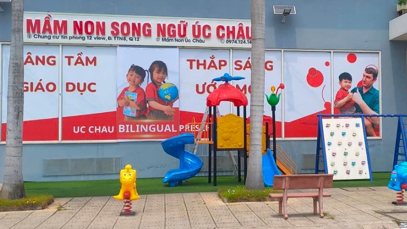 in decal dán kính quảng cáo