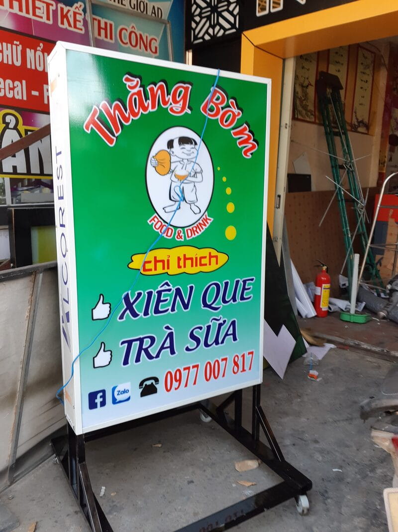 Kích thước bảng hiệu đứng chuẩn