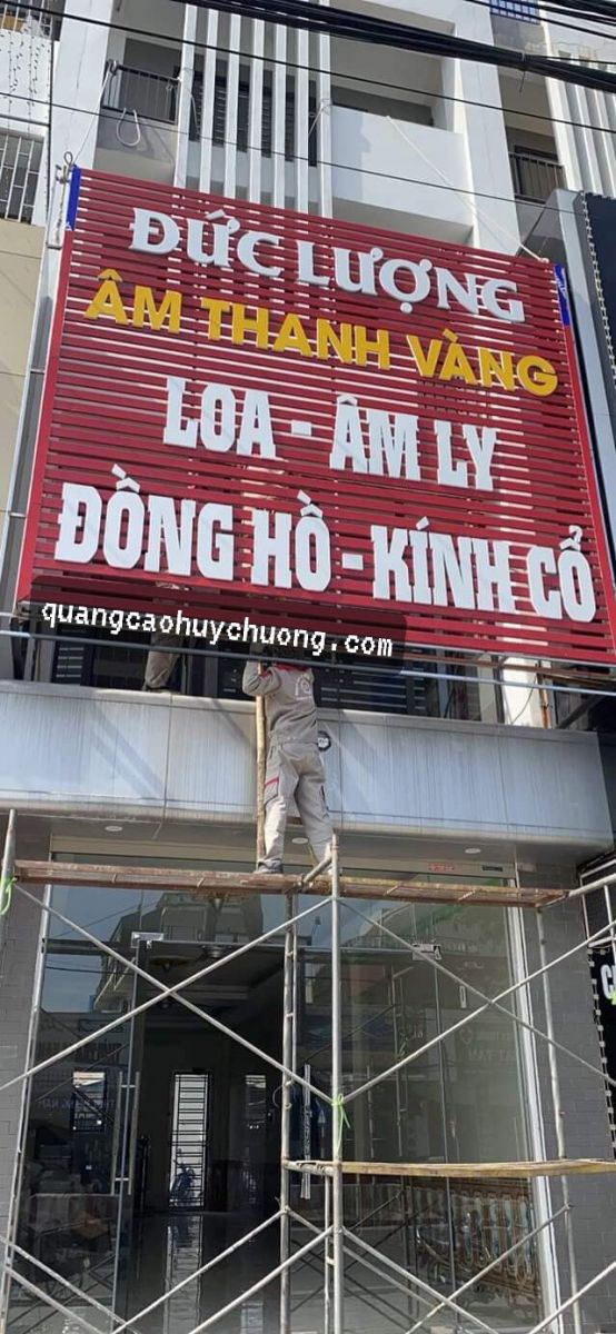 bảng-hiệu-đẹp-quận-12