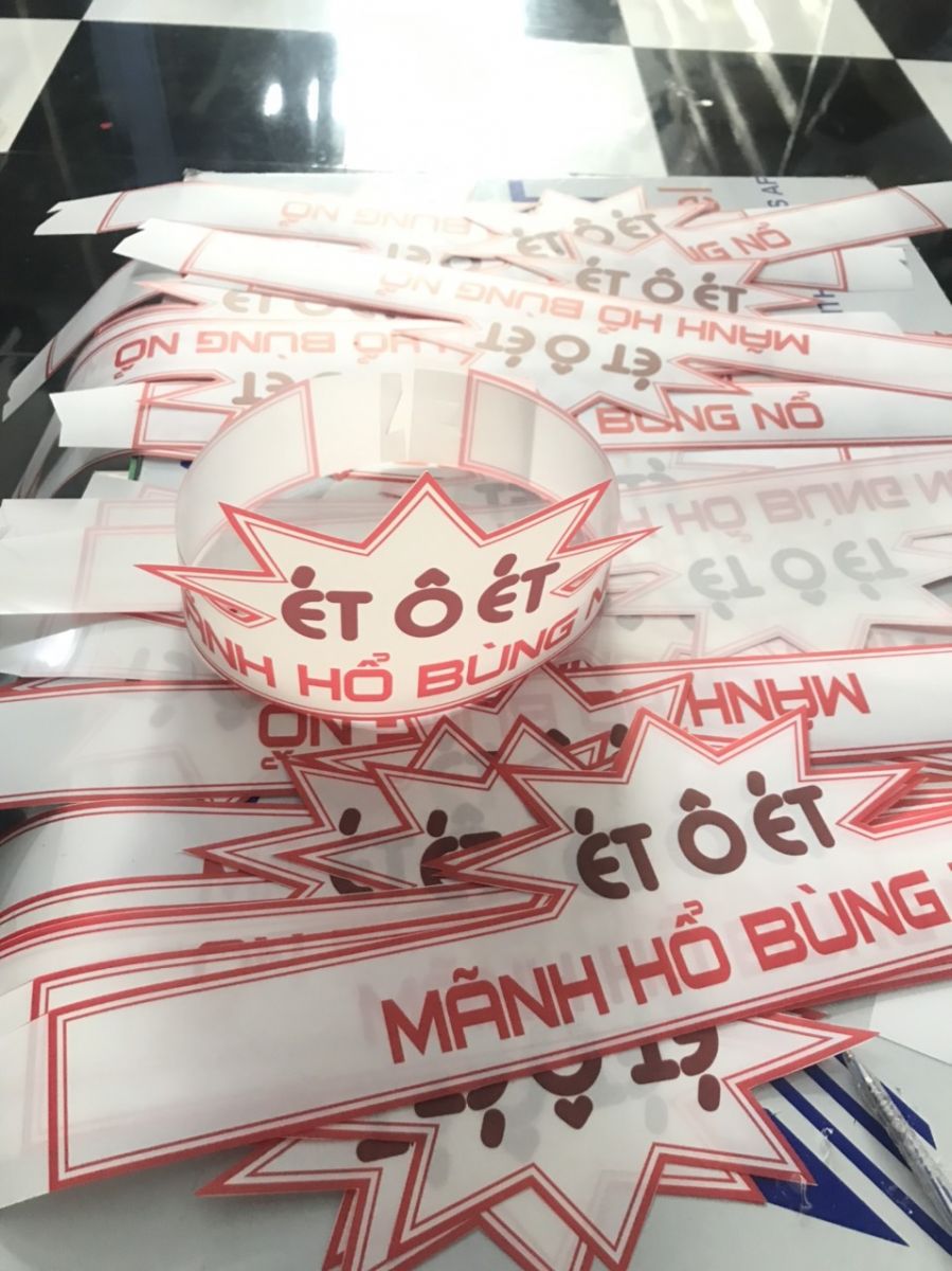 mũ-cổ-động-lấy-liền