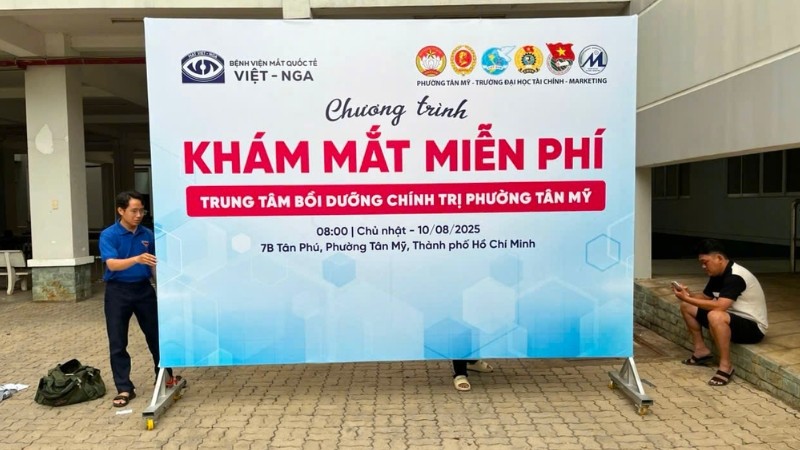 pano quảng cáo