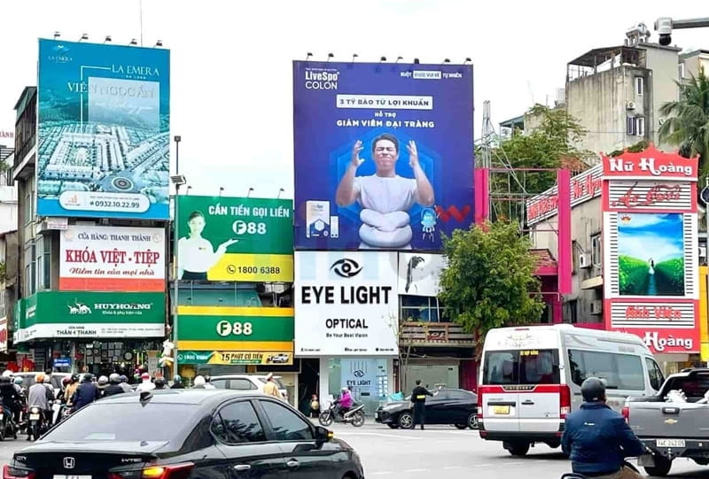 ưu nhược điểm của quảng cáo ngoài trời