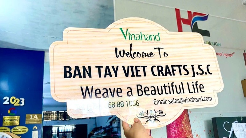 xưởng gia công quảng cáo